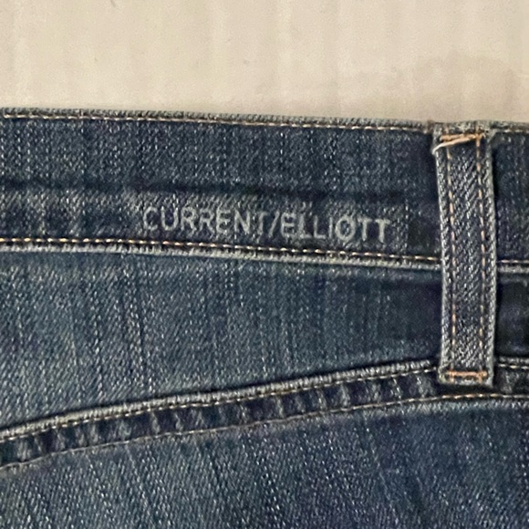 Current/Elliott Medium Wash Distressed Denim Short Shorts - Size 27 - Picture 4 of 4